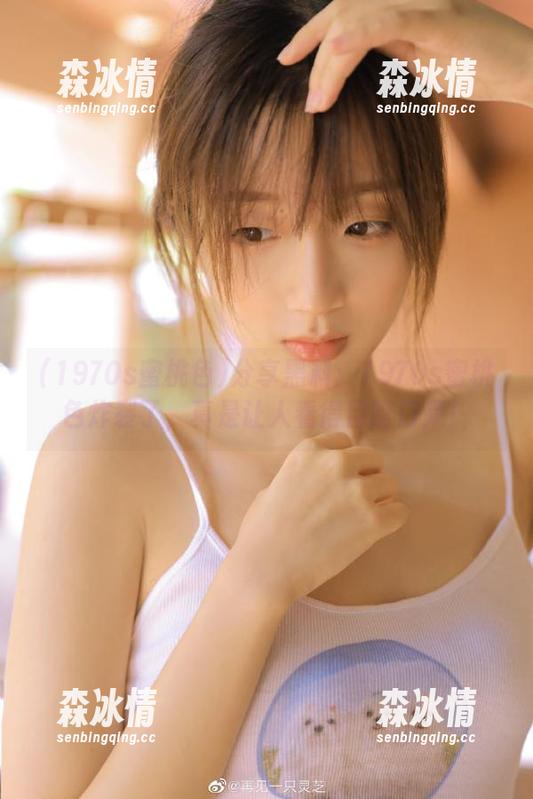 1970s蜜桃色 分享黑料:1970s蜜桃色炸裂了,真是让人看得目瞪口呆!