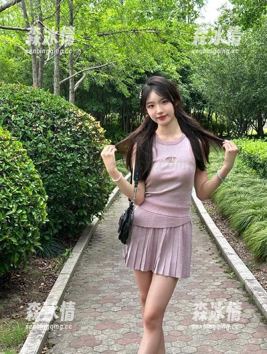 51cg 为什么“51cg.com在线”官网慢得像乌龟?我想吃瓜等得有点久啊!