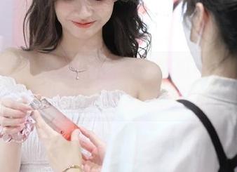 下载51com，吃瓜不愁……不过真的是在吃瓜吗？