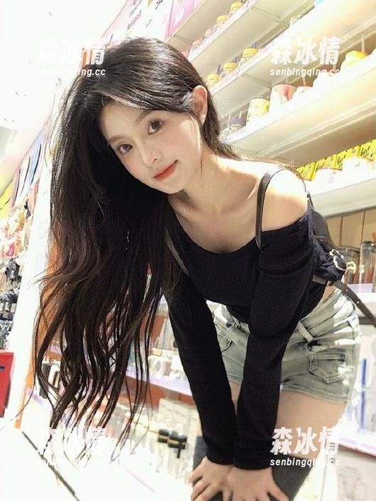上51吃瓜官网，看看别人生活的惊天大瓜，心里默念‘我不嫉妒’。