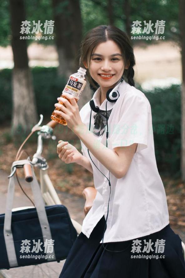 911吃瓜 911吃瓜:线路分岔,小路边的新鲜瓜,谁来一口?
