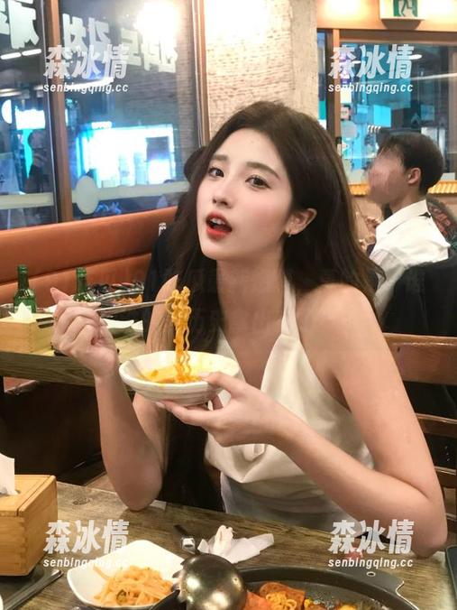 91吃瓜 91吃瓜最新爆料,真的是“谁把谁的黑历史拿出来了”?