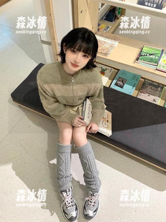 zzzttt 在zzzttt14的网页上,随便翻翻就能捡到好料,八卦真的是个无底洞啊!