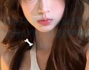 不看视频就out了！赶紧下载五一吃瓜网APP，苹果用户专属的吃瓜乐园！
