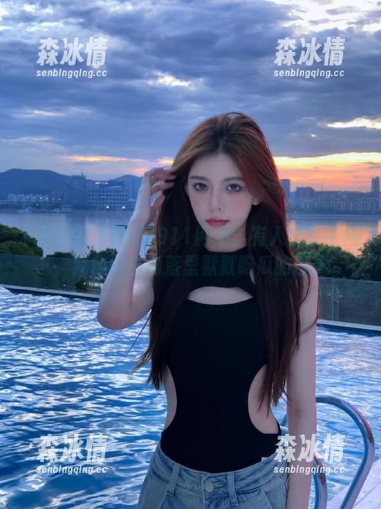 吃瓜911 吃瓜911网站:有人当了主角,我却躲在角落里默默吃瓜的日子