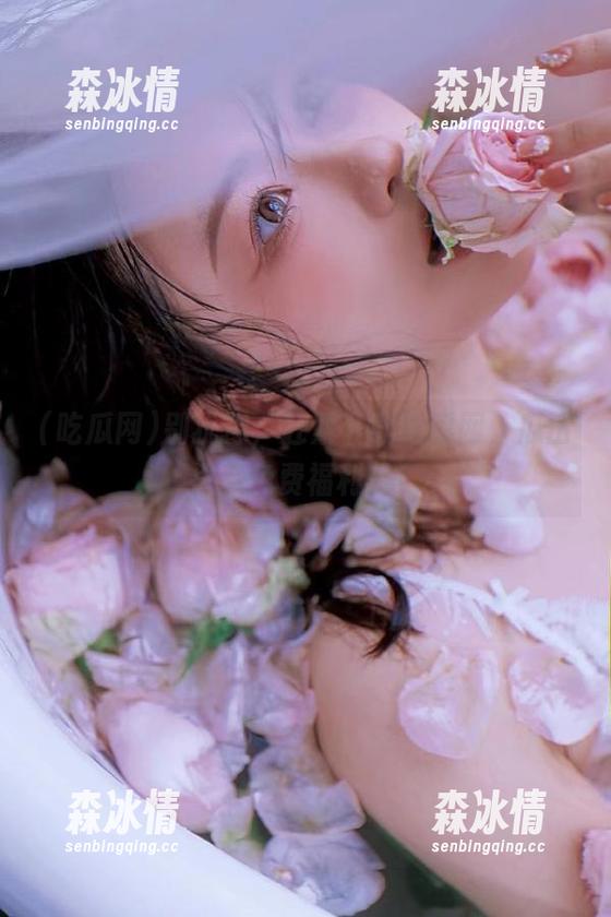 吃瓜网 别犹豫,赶紧下载吃瓜网,瓜田里有免费福利哦!