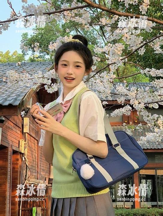 吃瓜网 最新话题总是在瓜田里等你发现,快来www.51cg.fun吃瓜网暴走!