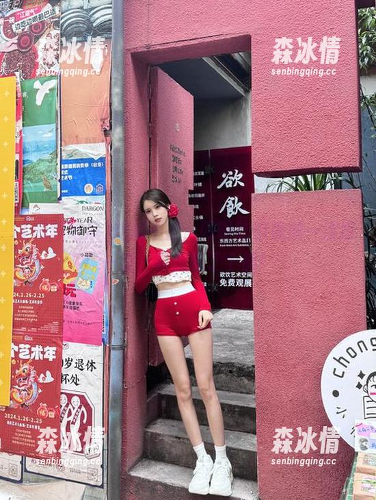 吃瓜不止，网曝吃瓜视频一波接一波，真是吃了个够！