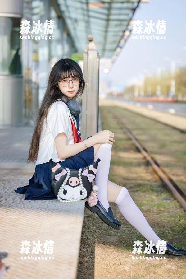当黑料166su网页版遇上意外的线路：在我眼里，似乎总有些故事藏着不可告人的秘密