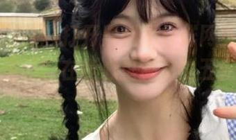 打开黑料不打烊网页版，地址你知道吗？在我心里游荡的五光十色里！