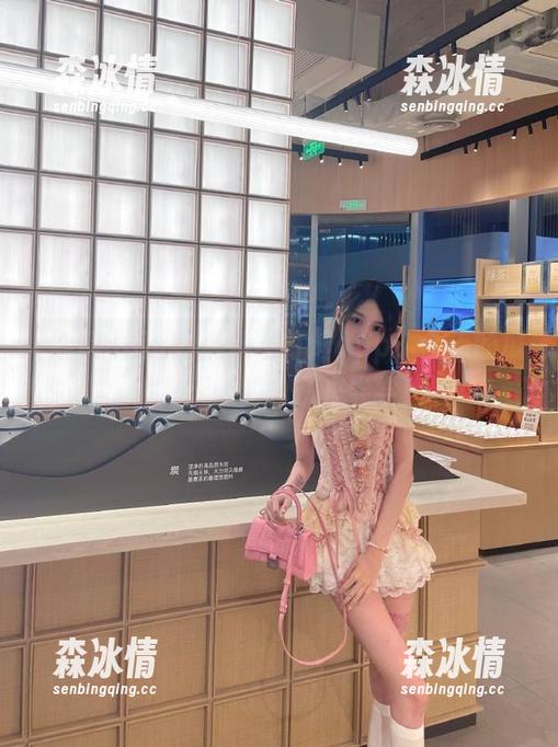 黑料不打烊app，今天的瓜比昨天还甜，快来尝尝！