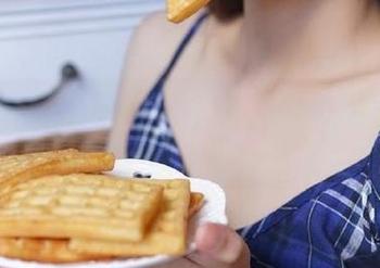 当吃瓜变成艺术：探访黑料网的奇妙入口！