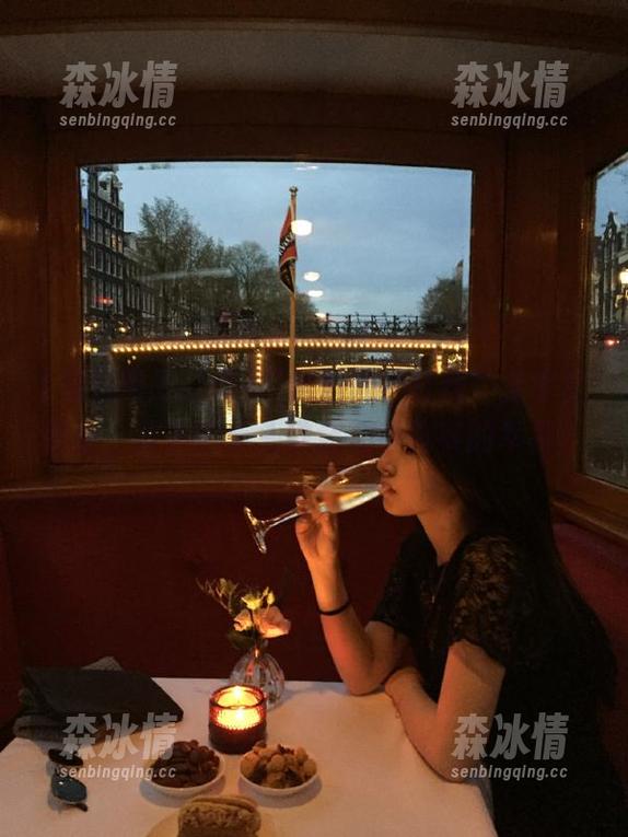“黑料网不打烊”分享正能量，果然这年头谁还在乎真实的幸福？